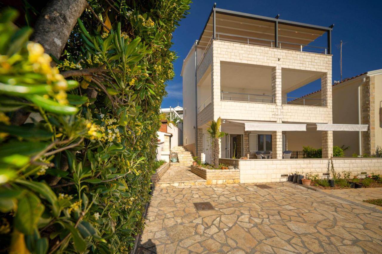 Apartment Busac Zaboric Exterior foto